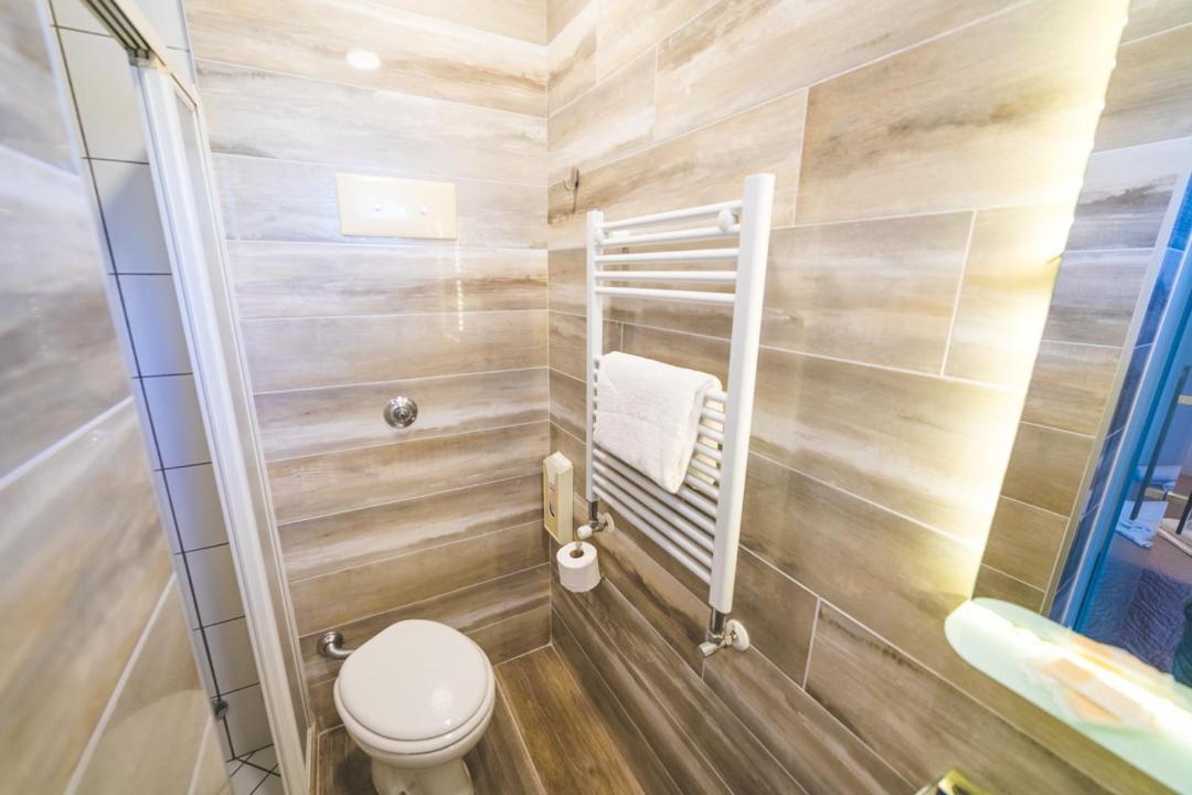 Hotel Grand Prix Сотомарина Екстериор снимка