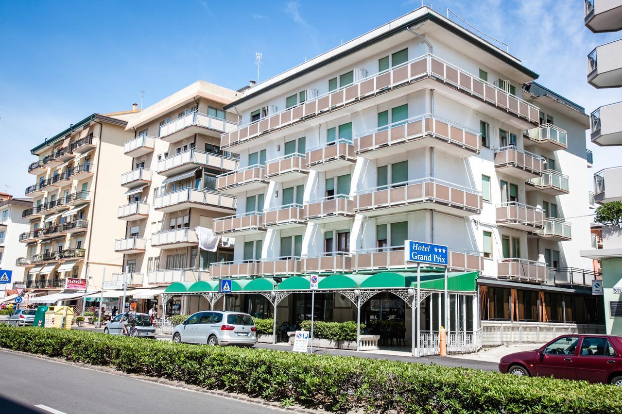 Hotel Grand Prix Сотомарина Екстериор снимка